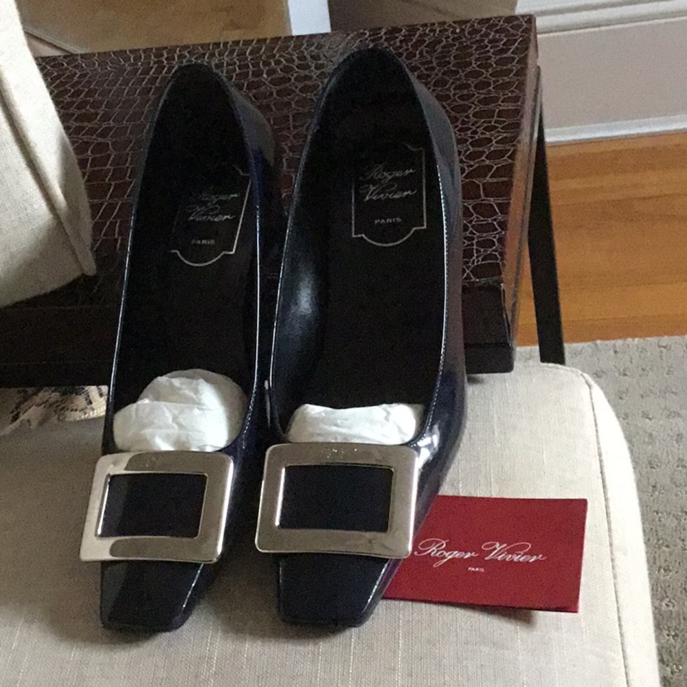 Roger Vivier Navy Patent Leather Pump with Silver Buck